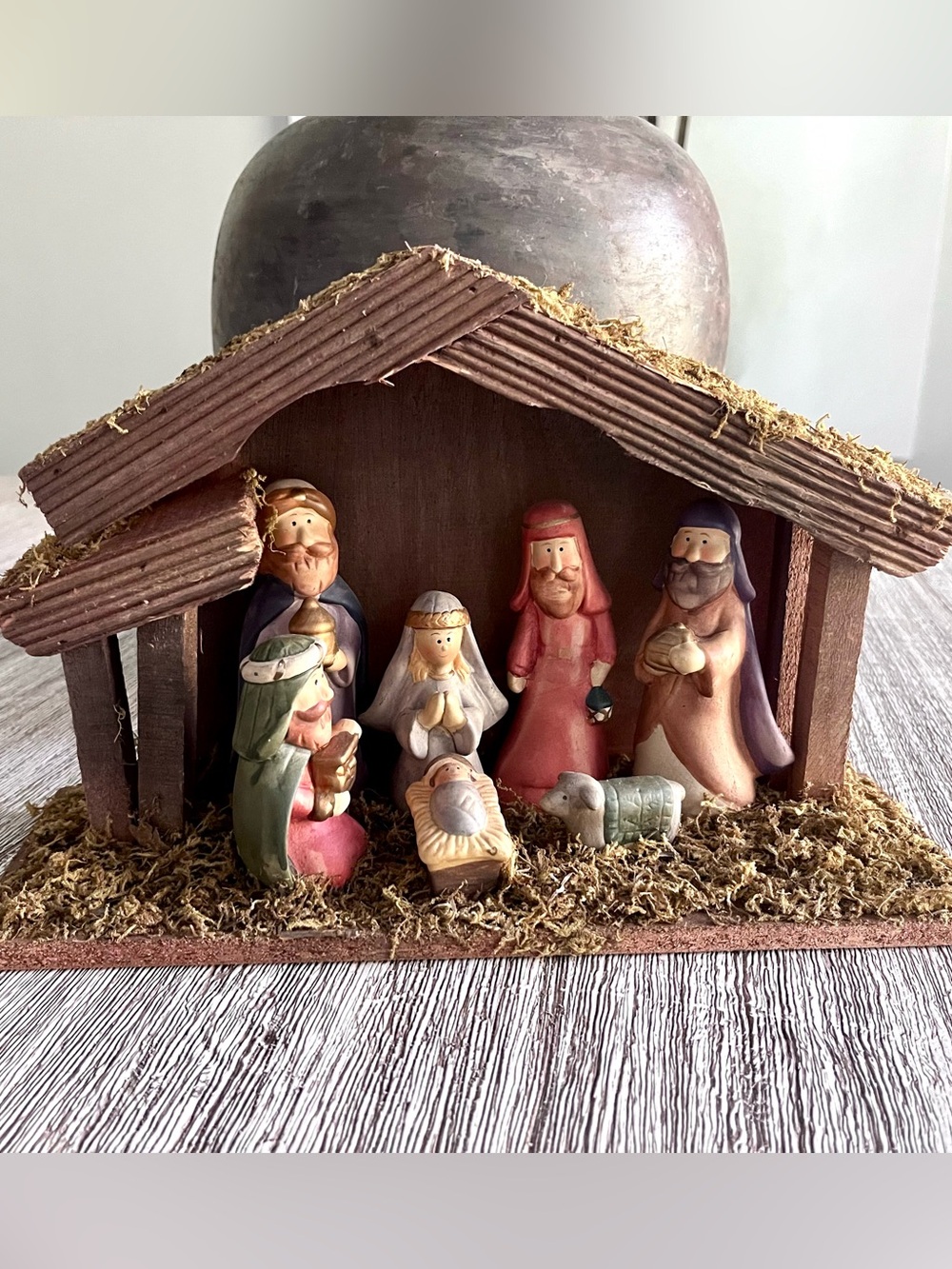 Vintage Family Christian Stores Nativity Scene Set, 12x8” Wood Manger, 7 Figures